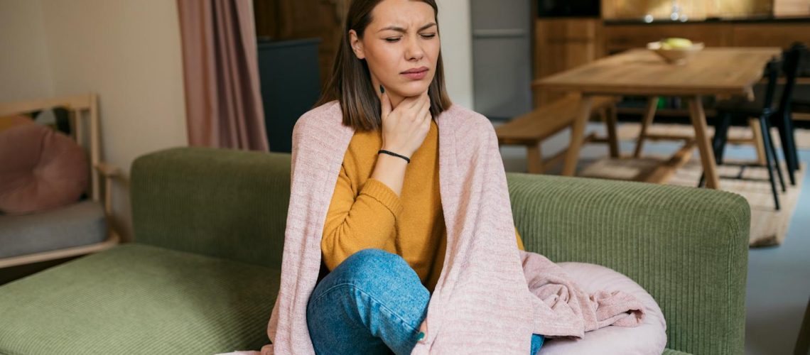 Tout savoir sur l’angine de printemps : symptômes, traitements Tout savoir sur l'angine de printemps : symptômes, traitements